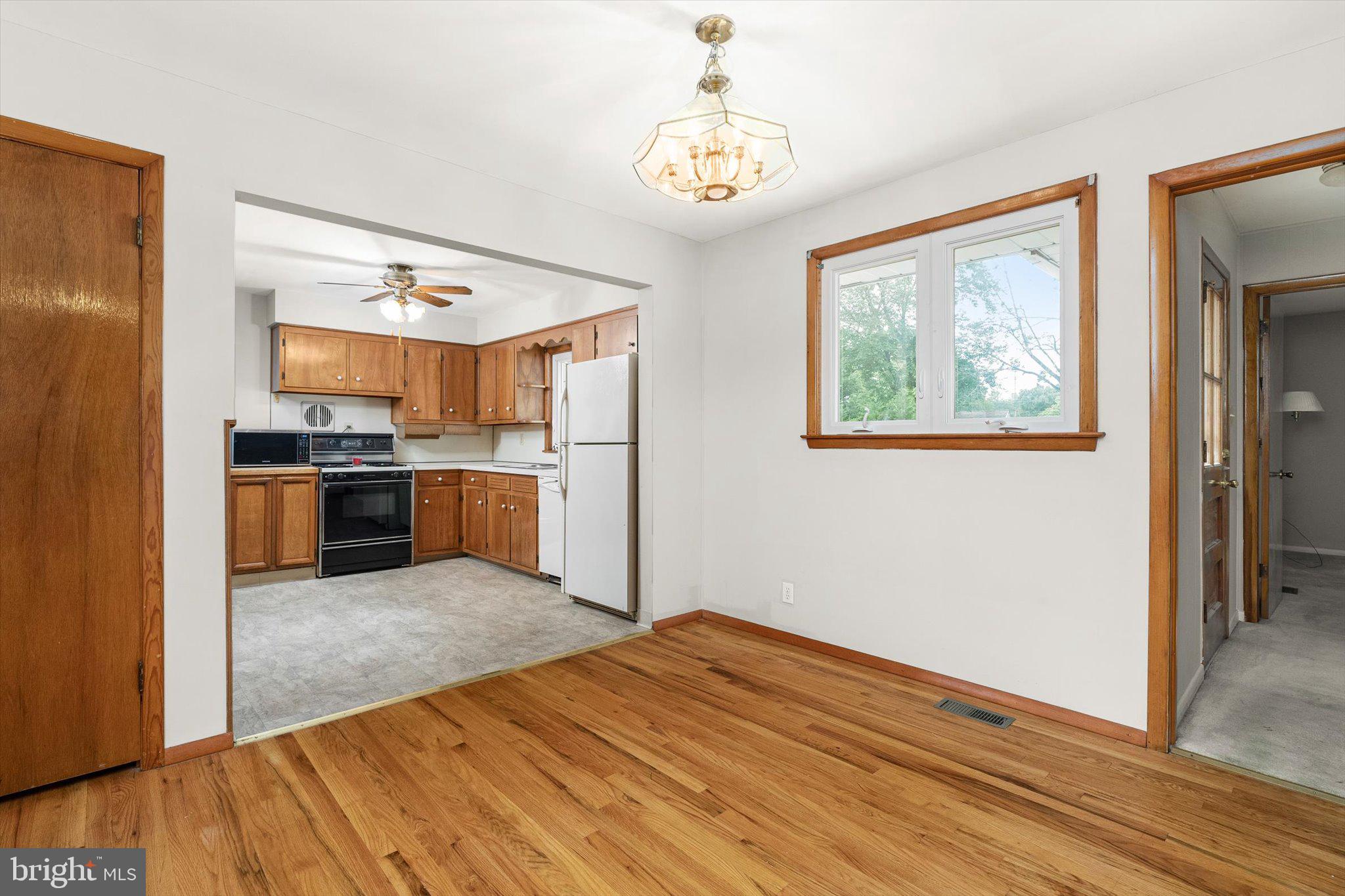 10 Whitman Road Hamilton, NJ 08619 - Photo 7 of 28 a view of kitchen with wooden floor