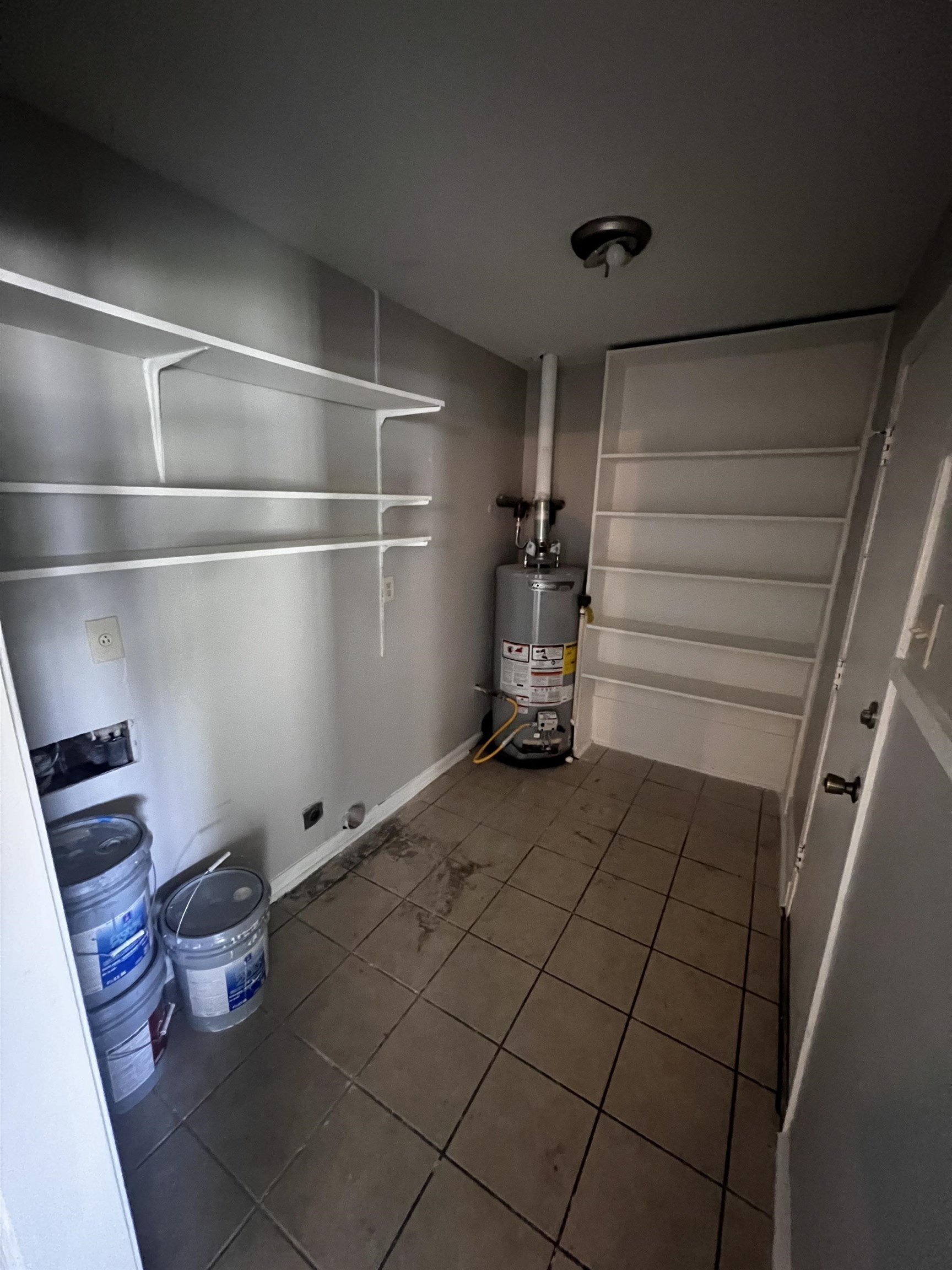 4523 Lawrence Road Memphis, TN 38122 - Photo 5 of 11 a view of storage and utility room