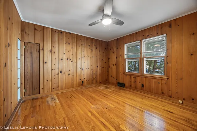 $2,900 | 329 East 8th Avenue, Naperville, IL 60563