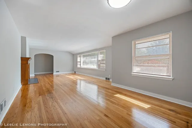 $2,900 | 329 East 8th Avenue, Naperville, IL 60563