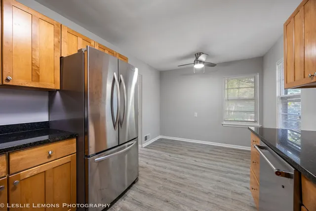 $2,900 | 329 East 8th Avenue, Naperville, IL 60563