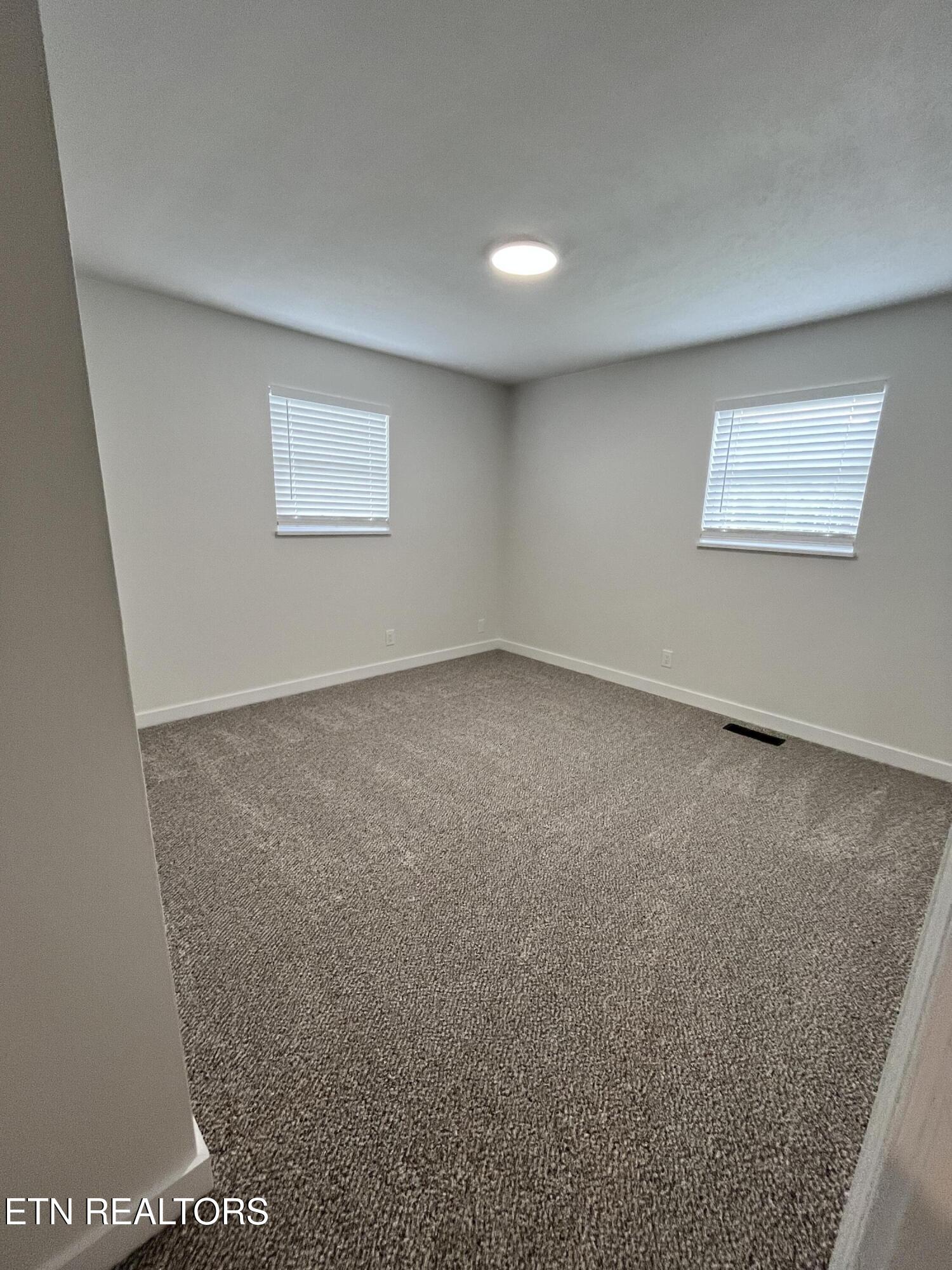 157 Louisiana Avenue Oak Ridge, TN 37830 - Photo 16 of 20 IMG_4248