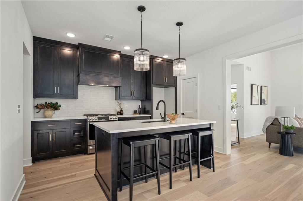 9539 Jupiter Street Lenexa, KS 66219 - Photo 14 of 51