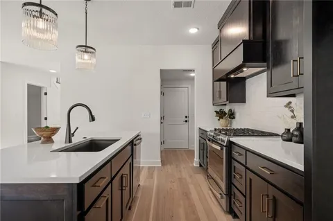 $650,000 | 9539 Jupiter Street, Lenexa, KS 66219