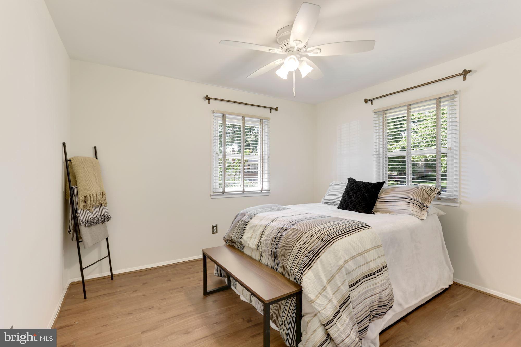 4029 Mapleton Drive Chantilly, VA 20151 - Photo 22 of 35 Gallery Image 22