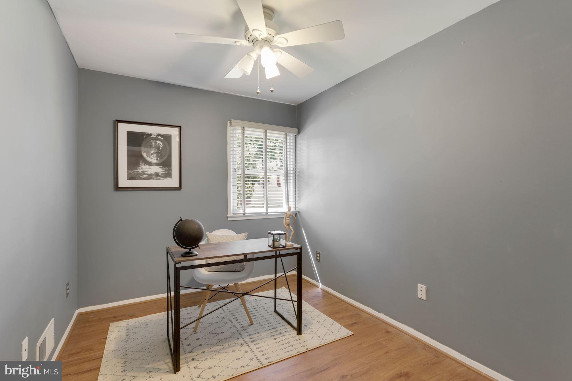 4029 Mapleton Drive Chantilly, VA 20151 - Photo 23 of 35 Gallery Image 23