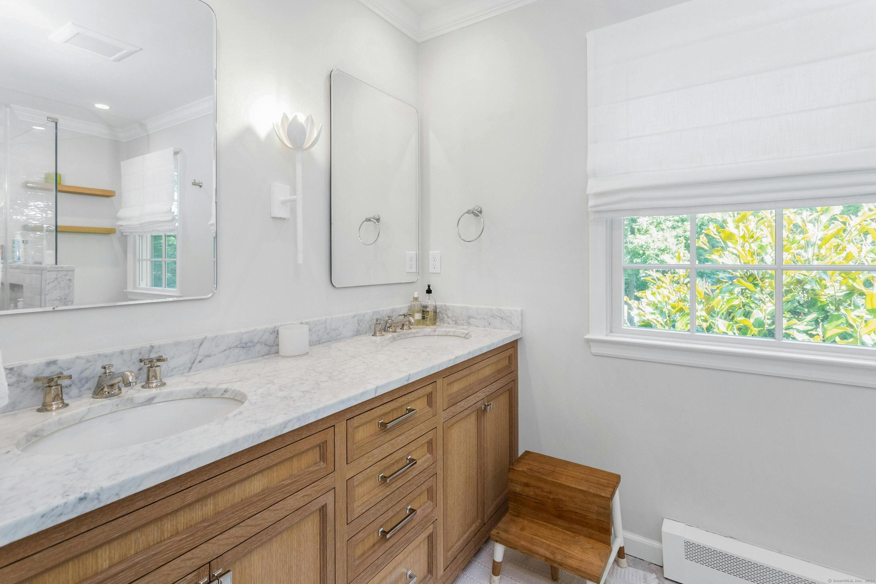 21 Roxbury Lane Wilton, CT 06897 - Photo 21 of 37 Two sinks for the heads of the house.