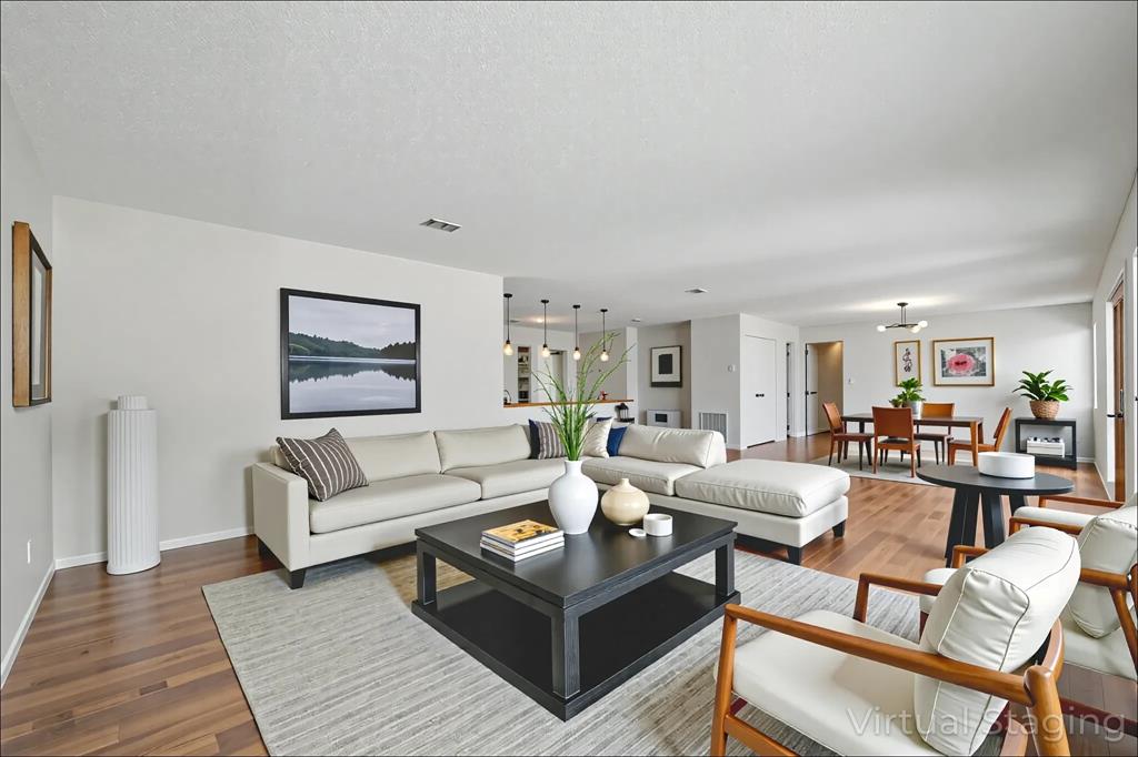 236 Half Moon Way Runaway Bay, TX 76426 - Photo 4 of 36