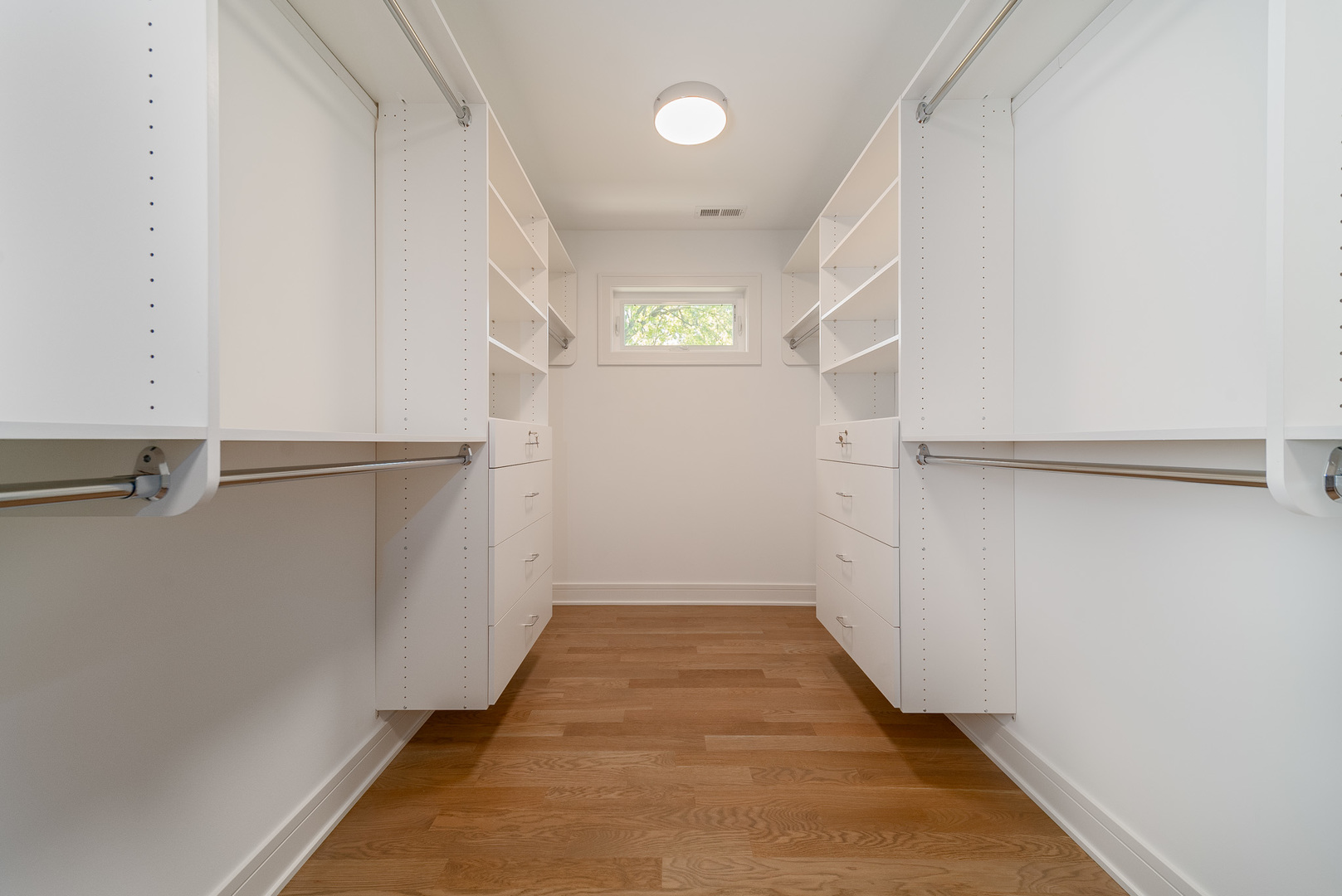 315 Walnut Street Elmhurst, IL 60126 - Photo 23 of 39 a view of entryway