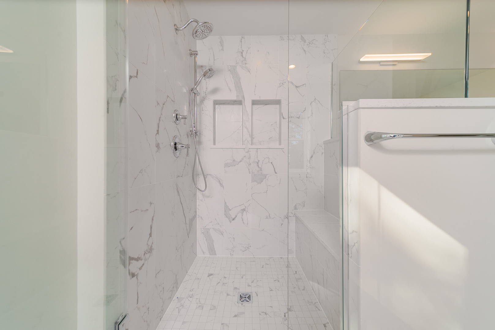 315 Walnut Street Elmhurst, IL 60126 - Photo 25 of 39 a bathroom with a shower