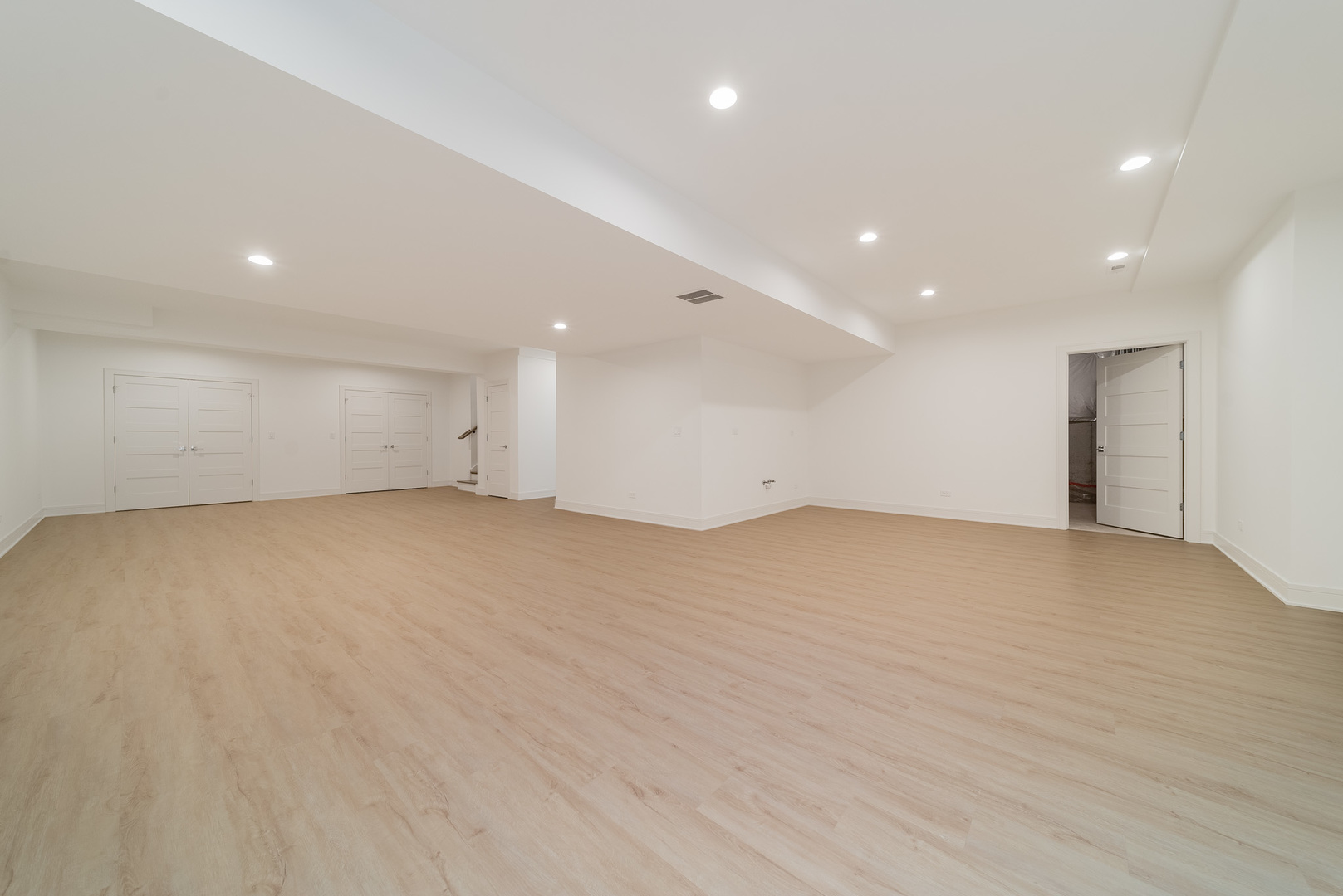 315 Walnut Street Elmhurst, IL 60126 - Photo 29 of 39 a view of empty room