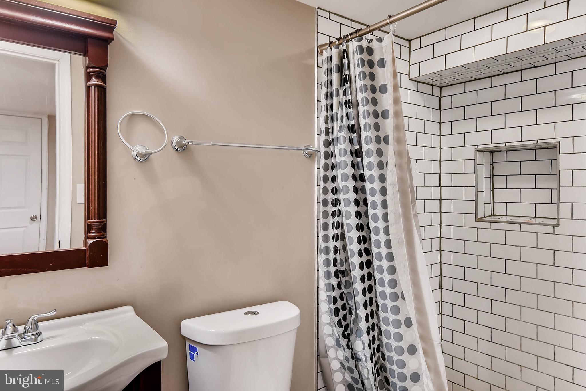 2019 Ramblewood Road Baltimore, MD 21239 - Photo 13 of 26