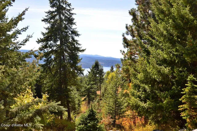 $189,000 | 3718 East Sky Harbor Drive, Coeur D'Alene, ID 83814