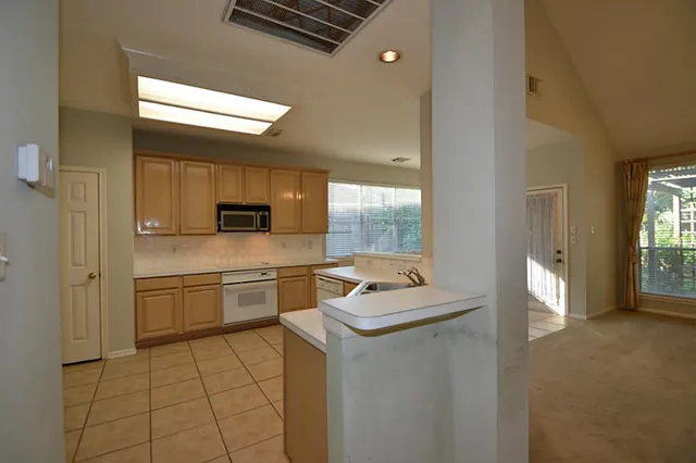 $2,750 | 15307 Amesbury Lane, Sugar Land, TX 77478