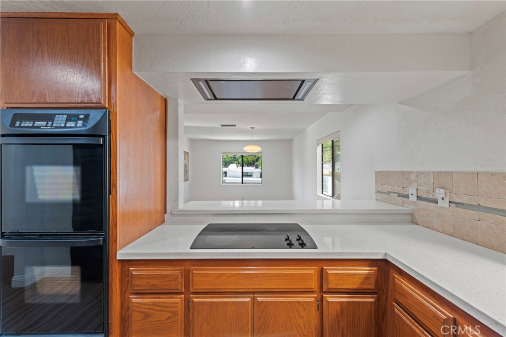 1832 Redcliff Street Los Angeles, CA 90026 - Photo 13 of 33 Kitchen