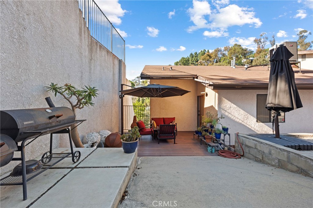 1832 Redcliff Street Los Angeles, CA 90026 - Photo 23 of 33 Outdoor area