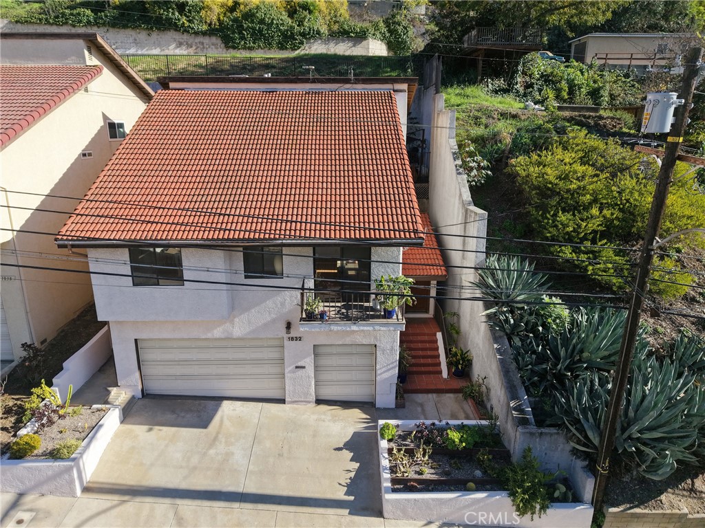 1832 Redcliff Street Los Angeles, CA 90026 - Photo 25 of 33 Drone Shot of property