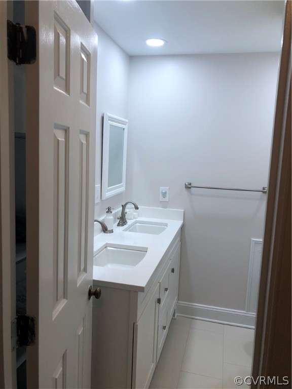 9300 Ramsgate Lane Chesterfield, VA 23236 - Photo 35 of 49 Hall Bathroom