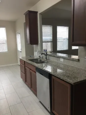$2,275 | 8307 Bay Harbor Circle, Baytown, TX 77523