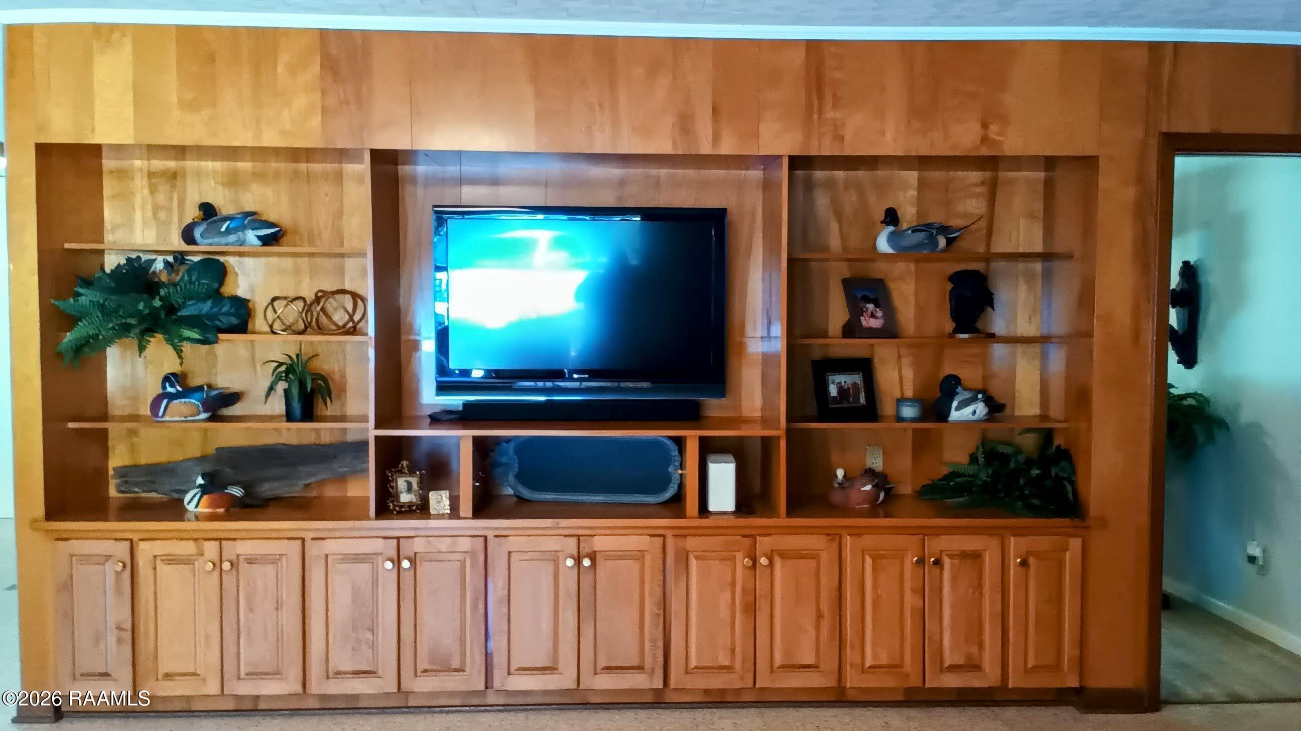 905 Loreauville Road New Iberia, LA 70563 - Photo 9 of 49 IMG_20260202_112454_1-EDIT