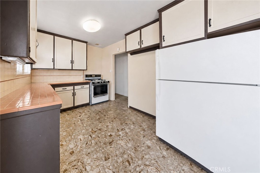 11359 Leffingwell Road Norwalk, CA 90650 - Photo 10 of 34 Gallery Image 10