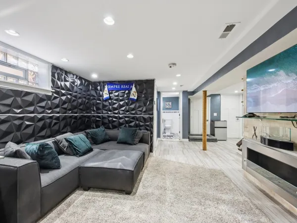 $409,900 | 2535 North West Street, River Grove, IL 60171