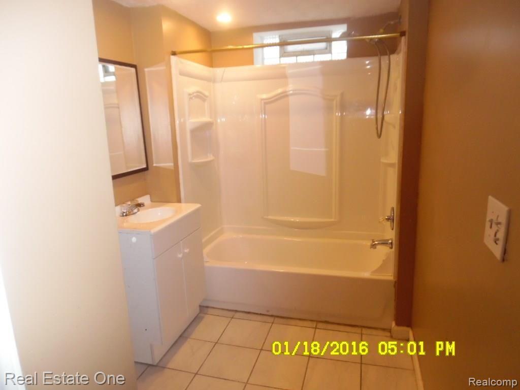 7294 Evergreen Road Detroit, MI 48228 - Photo 14 of 17