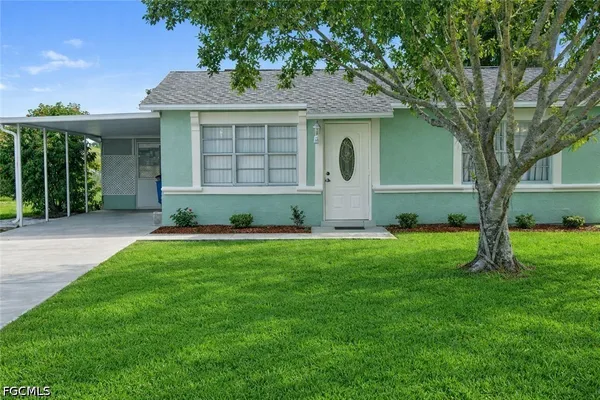 $1,400 | 117 Stetson Street, Lehigh Acres, FL 33936