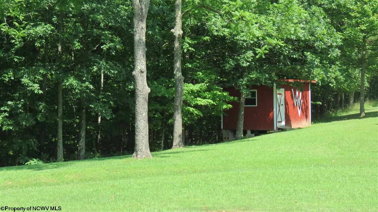 334 Murray Road Le Roy, WV 25252 - Photo 9 of 16 Gallery Image 9