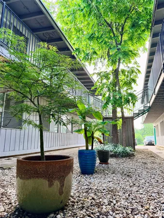$1,265 | 3011 Whitis Avenue, Unit 107, Austin, TX 78705