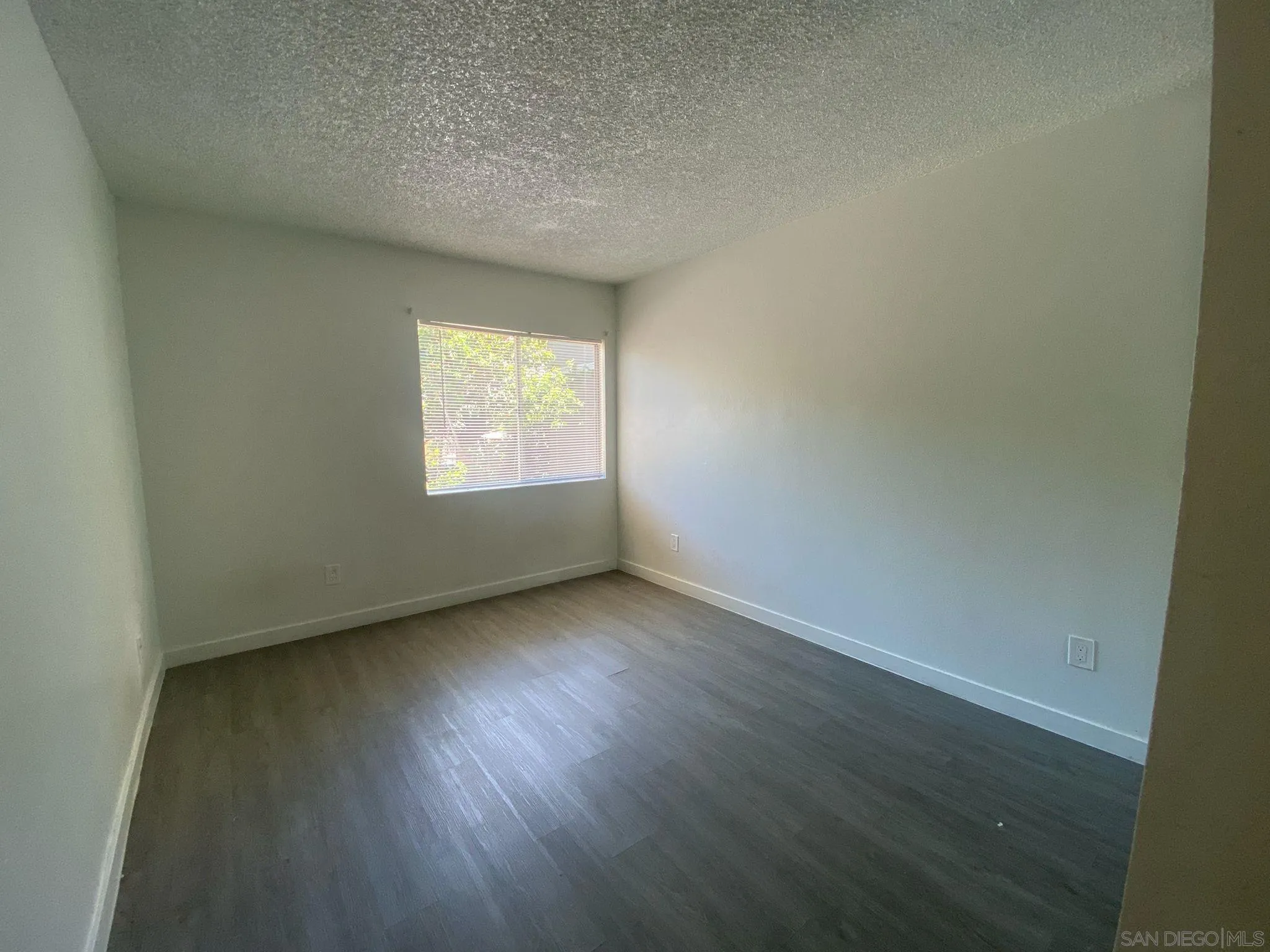 702 R Avenue National City, CA 91950 - Photo 7 of 9