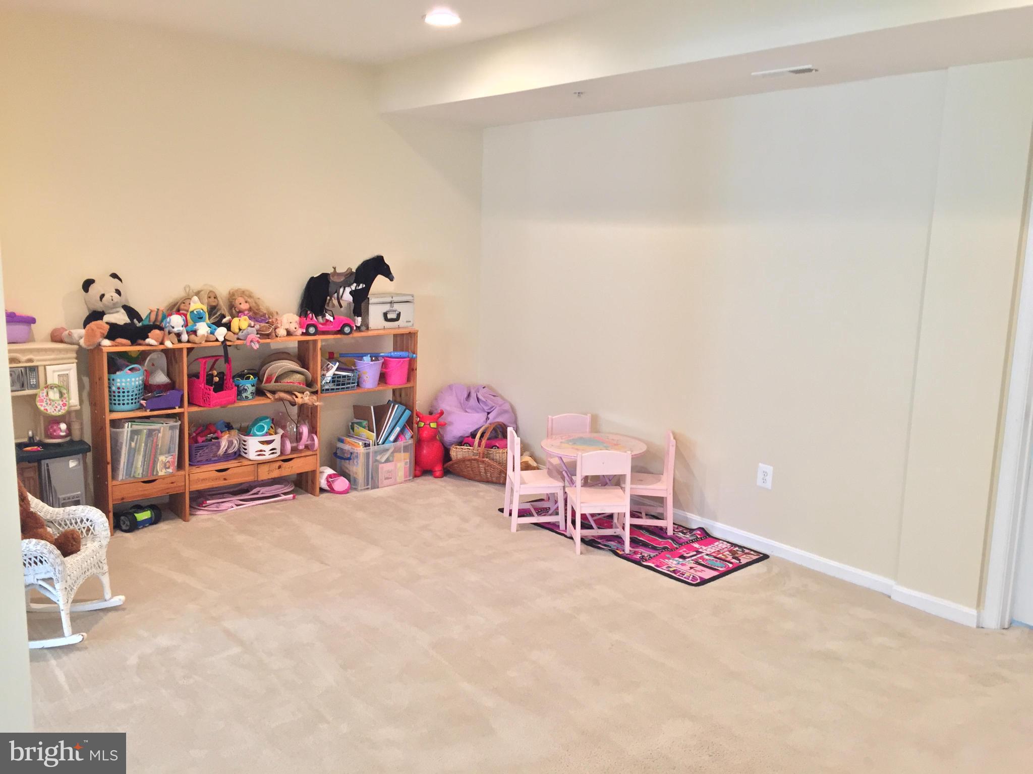 12234 Cypress Spring Road Clarksburg, MD 20871 - Photo 23 of 30 play room