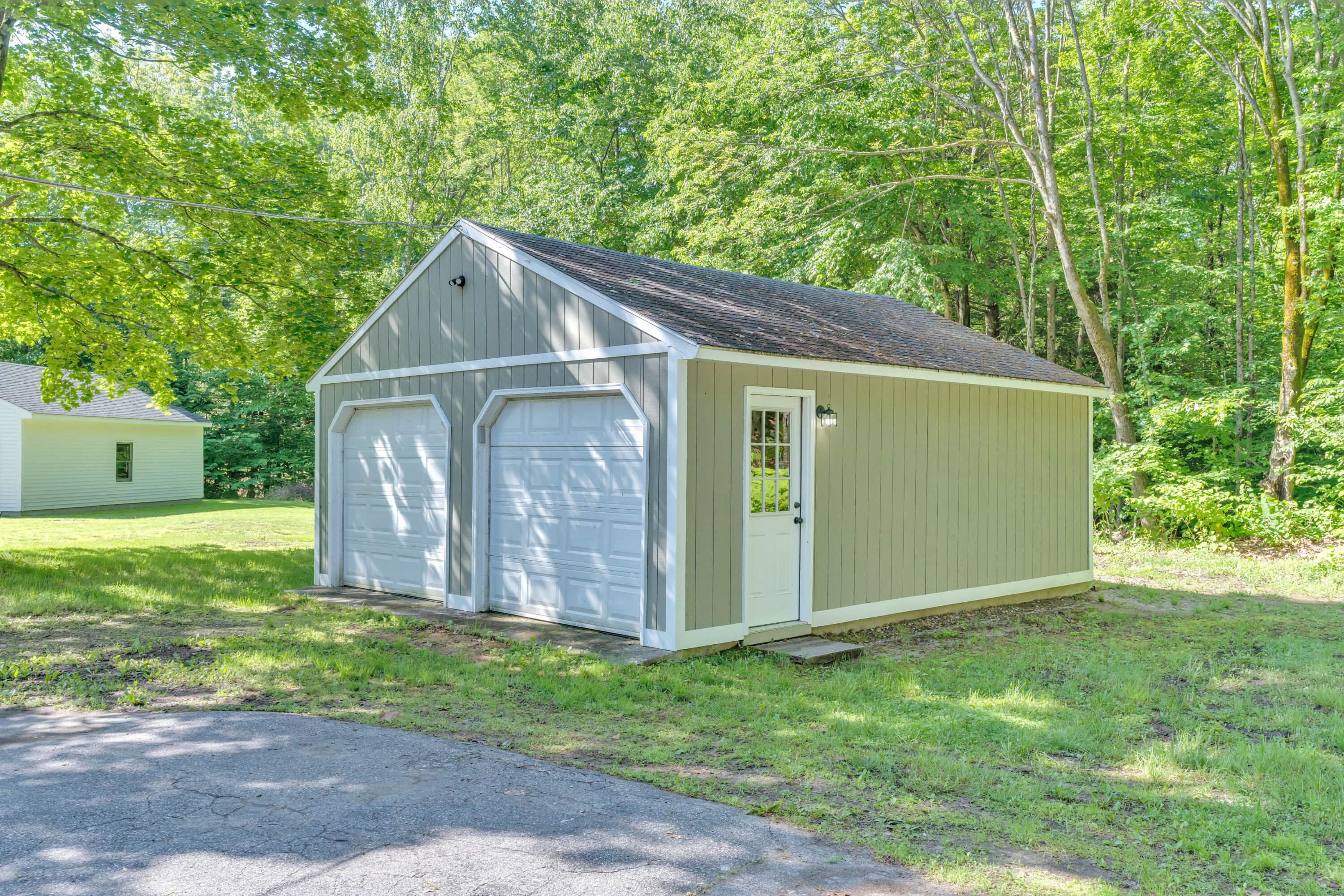38 Hanson Ridge Road Sanford, ME 04073 - Photo 8 of 29 Garage