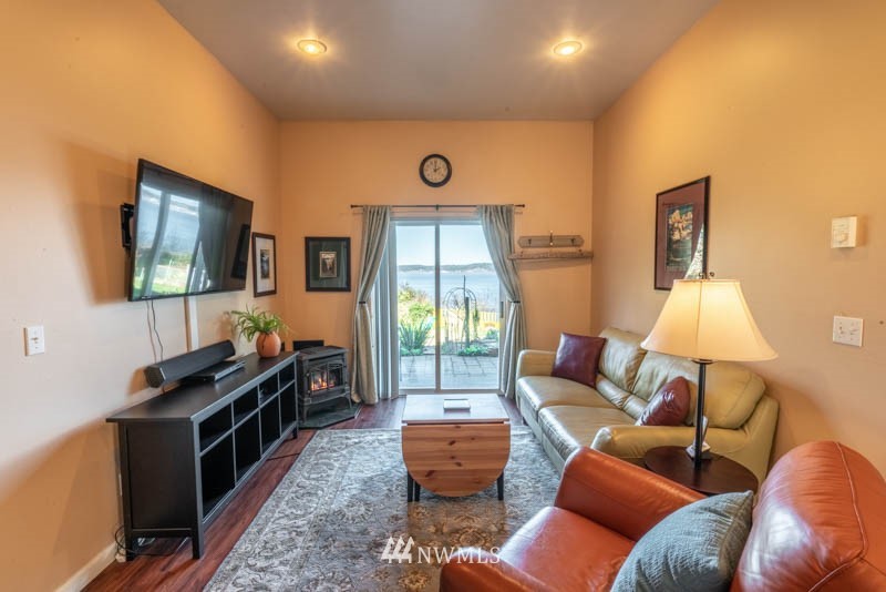 3711 Saratoga Road Langley, WA 98260 - Photo 17 of 27 Gallery Image 17