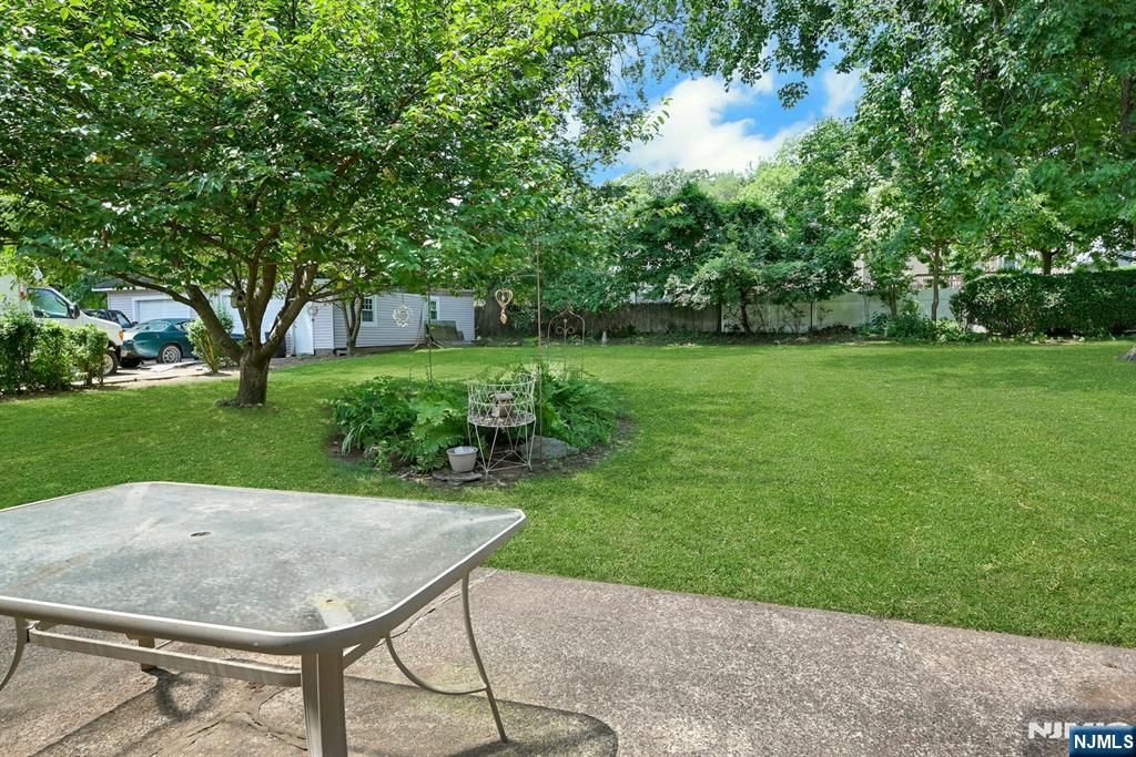 725 Millbrook Road River Edge, NJ 07661 - Photo 18 of 21 Gallery Image 18