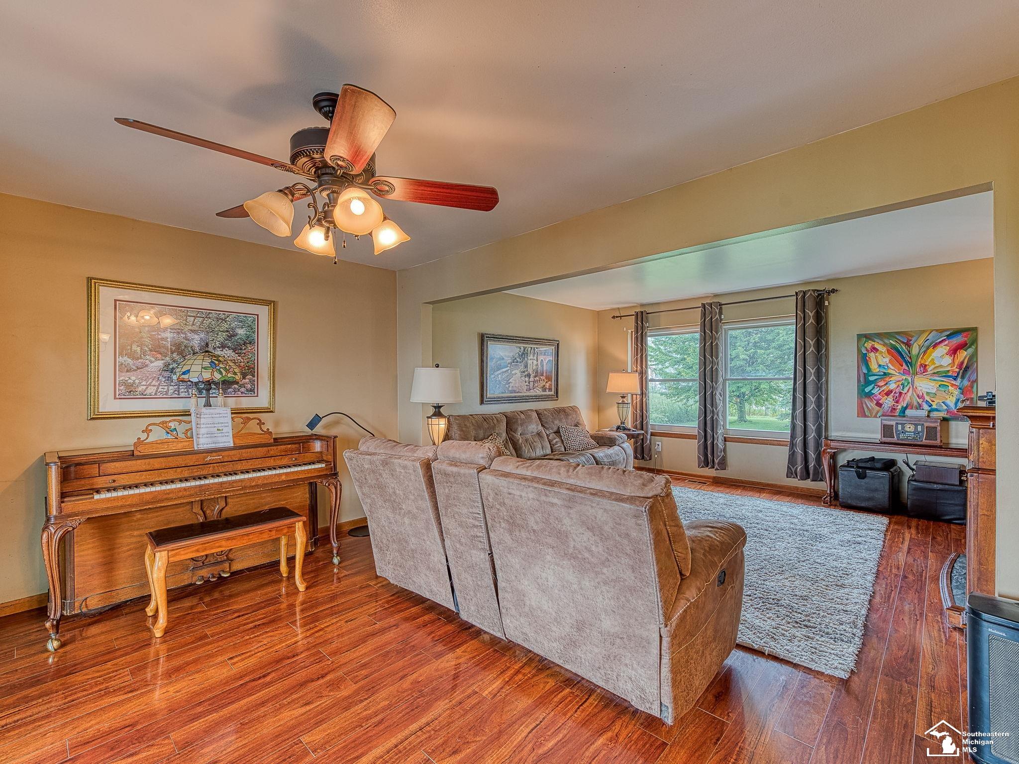 5847 Trombley Road Newport, MI 48166 - Photo 7 of 38