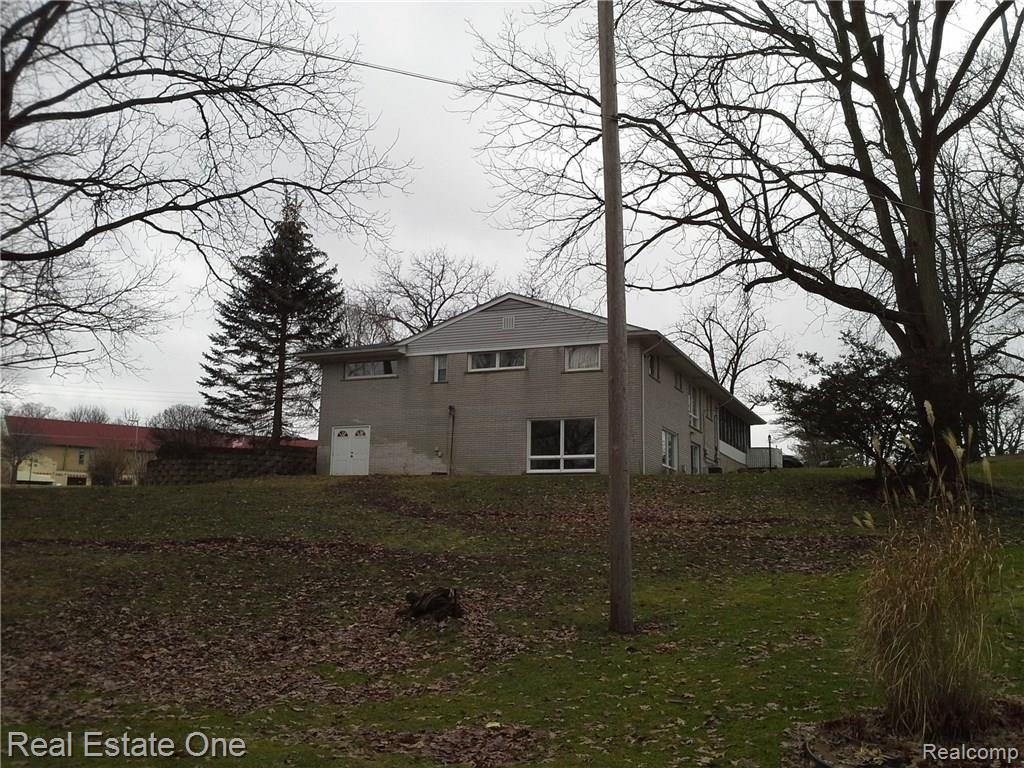 36900 West Eleven Mile Road Farmington, MI 48331 - Photo 37 of 70