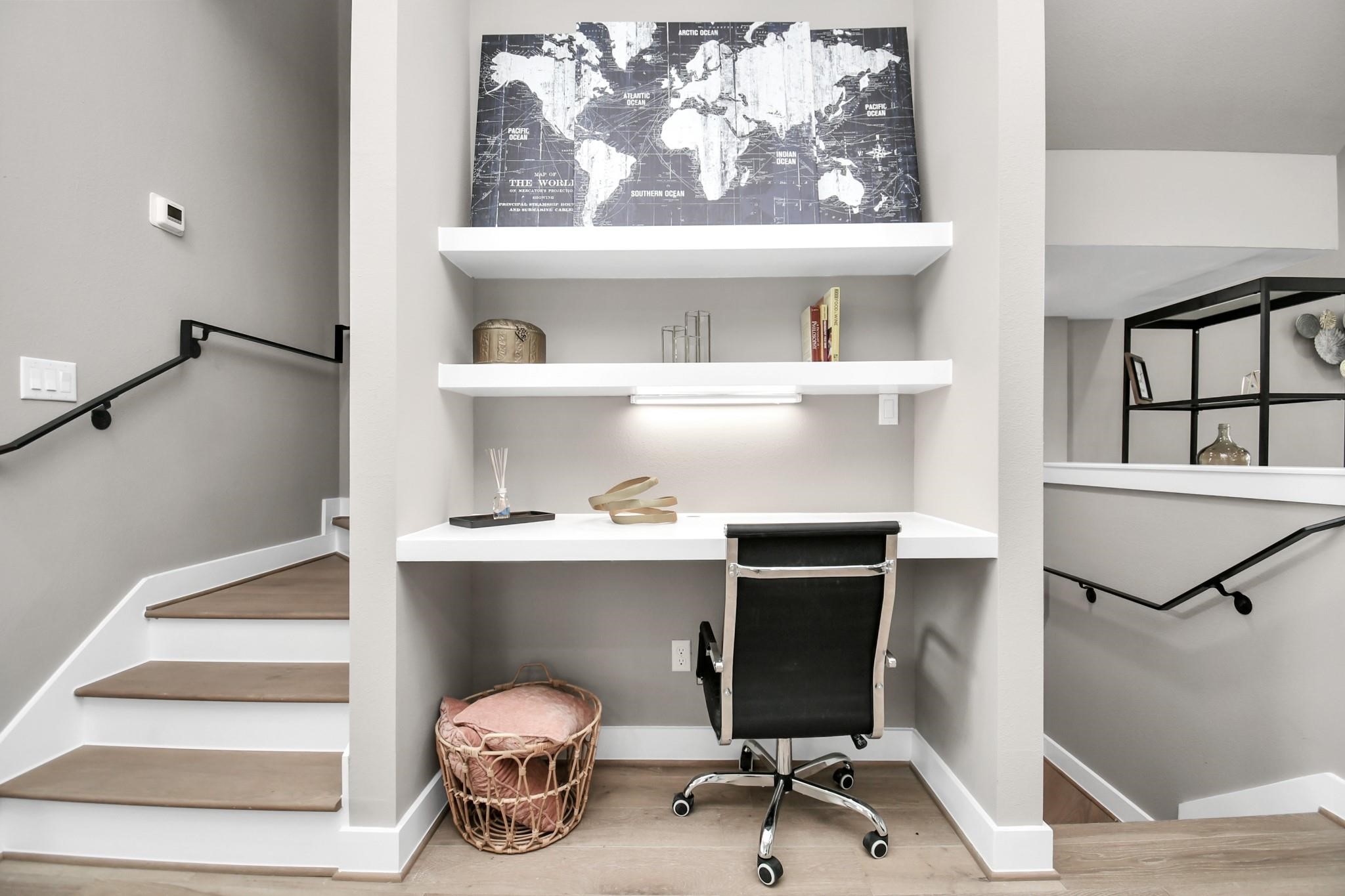 316 Thornton Road, Unit E Houston, TX 77018 - Photo 11 of 27