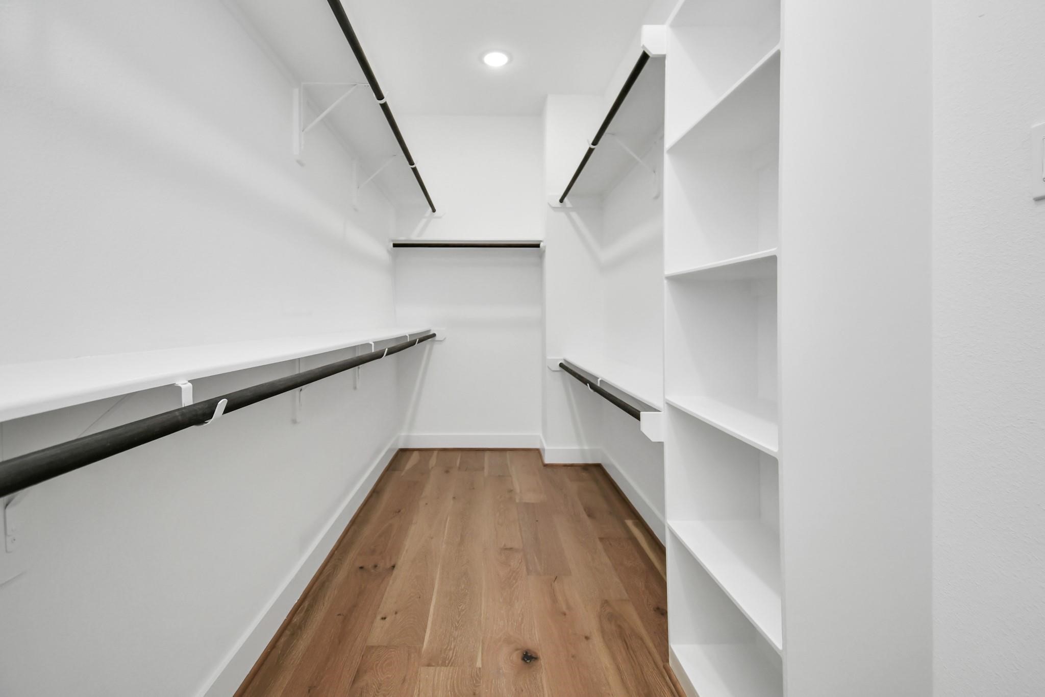 316 Thornton Road, Unit E Houston, TX 77018 - Photo 22 of 27 a view of entryway