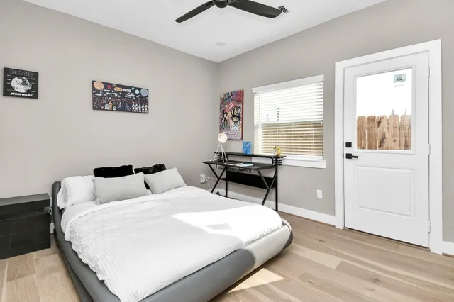 $2,400 | 316 Thornton Road, Unit E, Houston, TX 77018