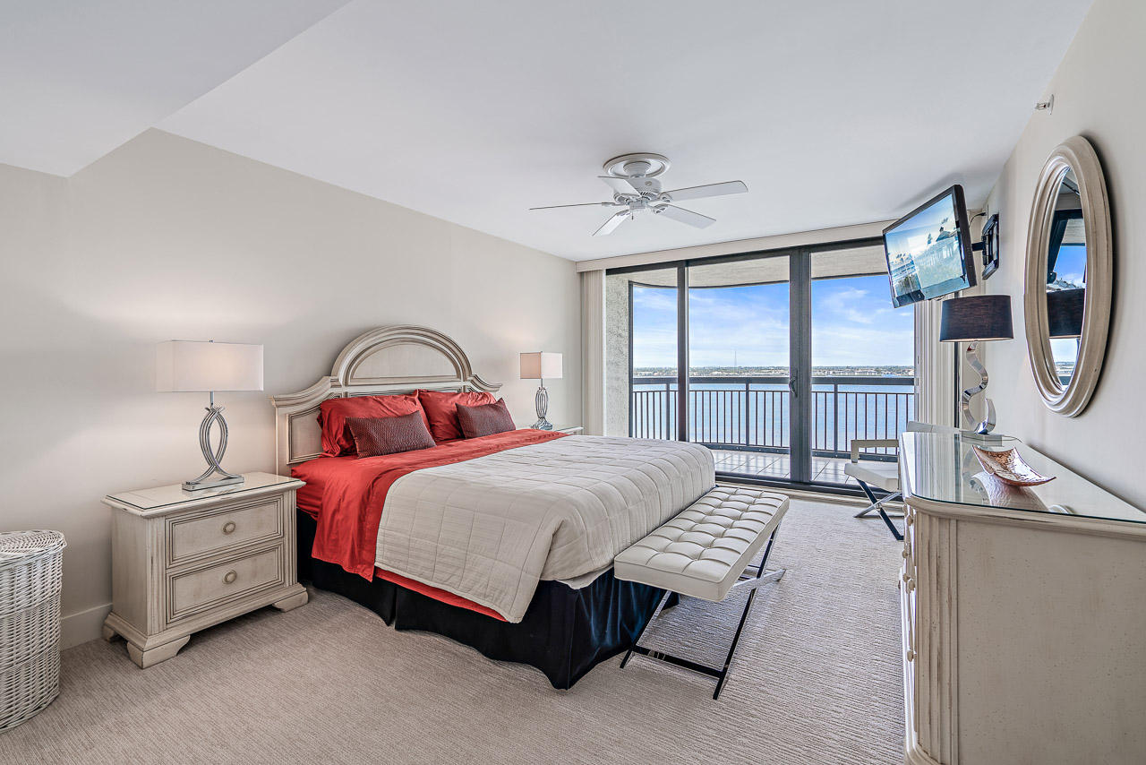 5380 North Ocean Drive, Unit 10J Singer Island, FL 33404 - Photo 15 of 37 Guest Bedroom Suite