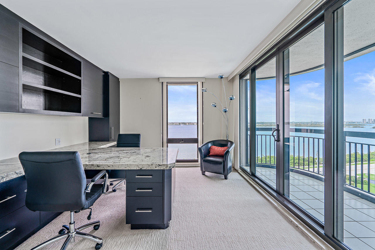 5380 North Ocean Drive, Unit 10J Singer Island, FL 33404 - Photo 18 of 37 Office/3rd bedroom Suite