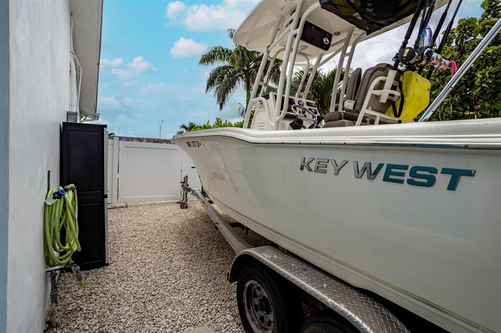 1284 Southwest 16th Avenue Boca Raton, FL 33486 - Photo 17 of 31 Boat Parking