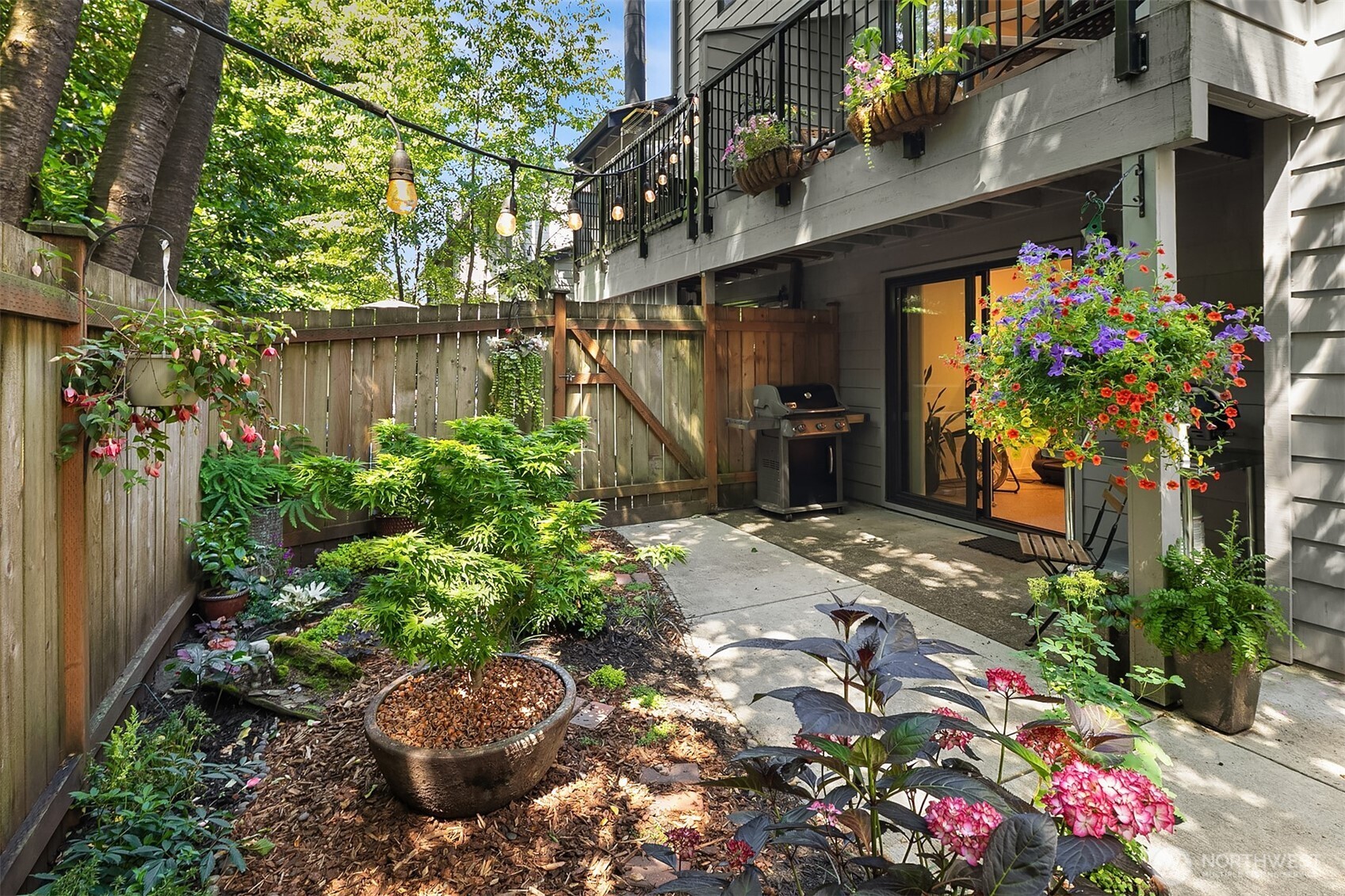 15628 8th Avenue Southwest, Unit B Burien, WA 98166 - Photo 1 of 39