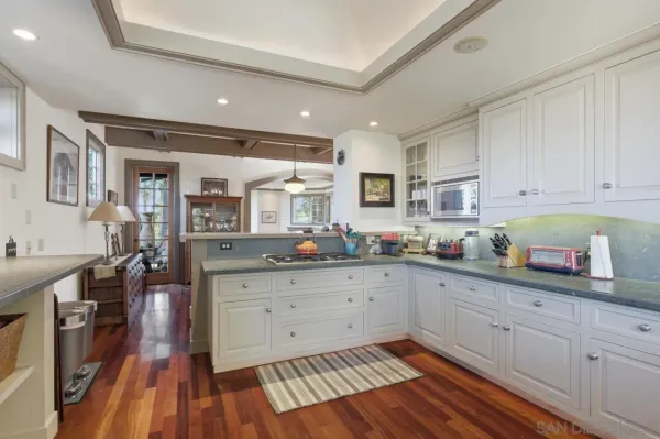 $2,900,000 | 4511 Santa Cruz Avenue, San Diego, CA 92107