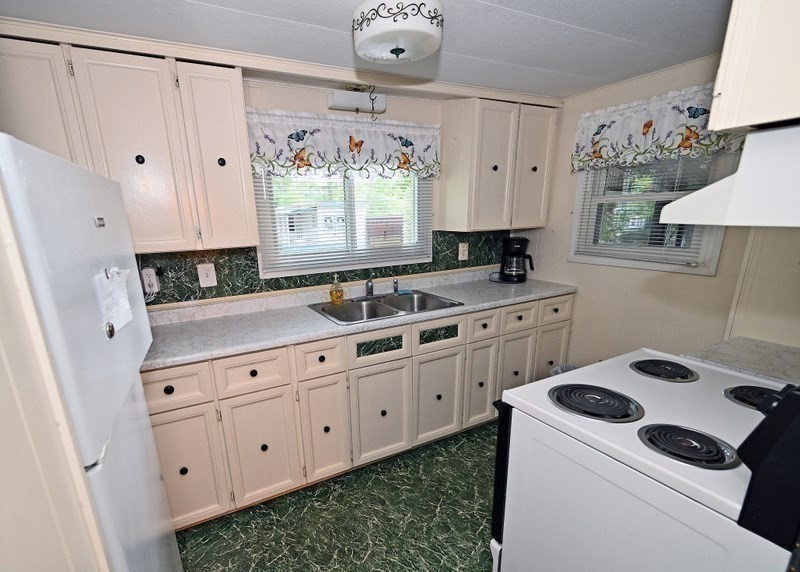 8 Timber Lane Wareham, MA 02576 - Photo 8 of 21 Gallery Image 8