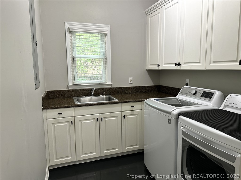6204 Kirkwall Road Fayetteville, NC 28311 - Photo 10 of 22 Laundry