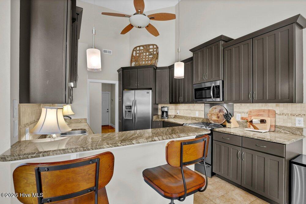 707 North Green Tee Road Hampstead, NC 28443 - Photo 14 of 76 Kitchen