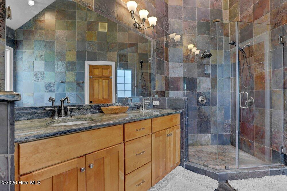 707 North Green Tee Road Hampstead, NC 28443 - Photo 25 of 76 Primary Bathroom