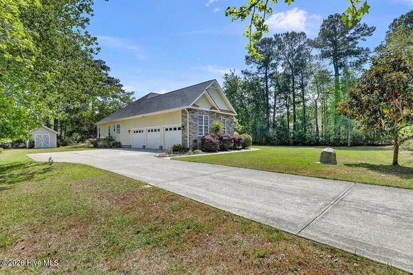 $650,000 | 707 North Green Tee Road, Hampstead, NC 28443